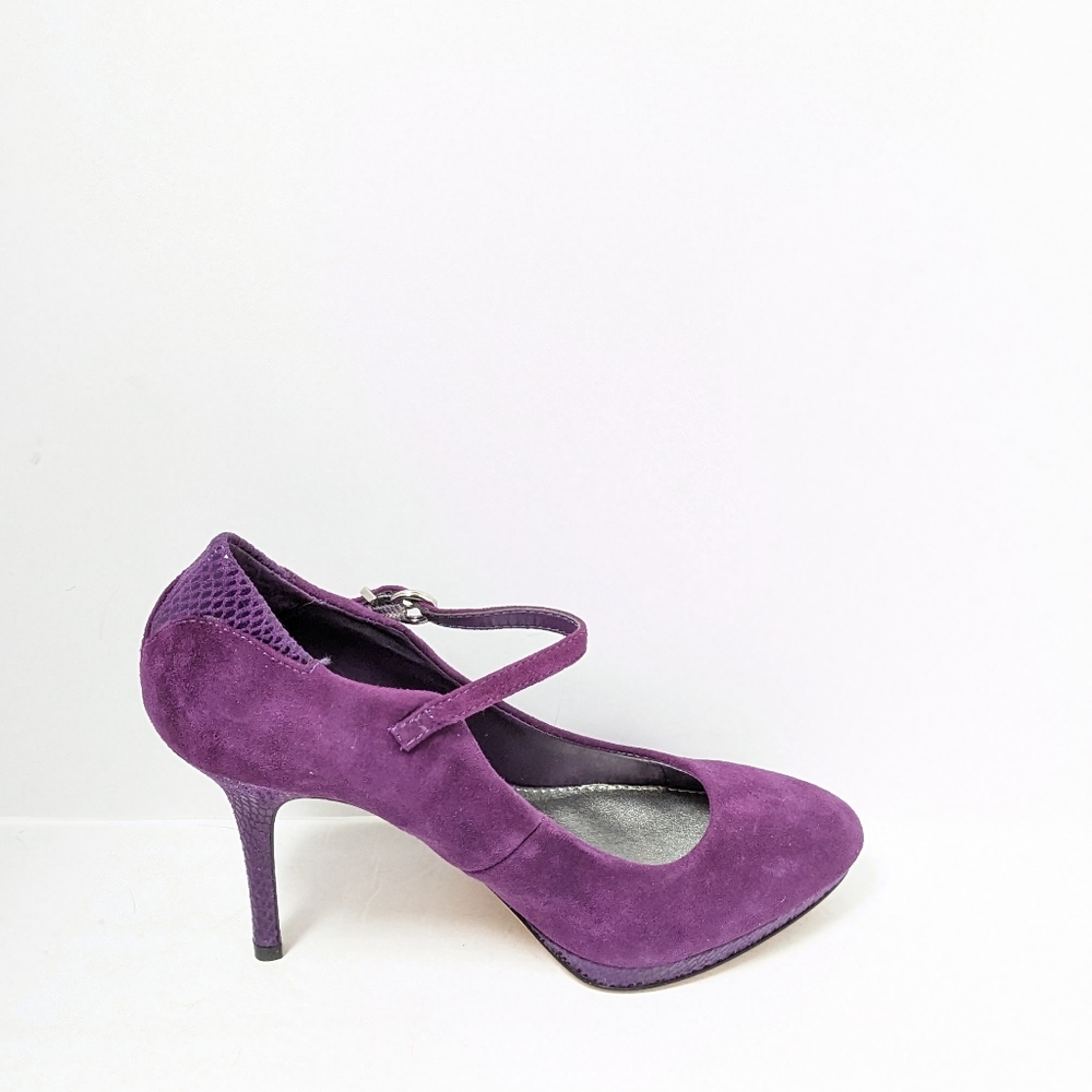 NWT White House black market suede heels - Picture 3 of 16